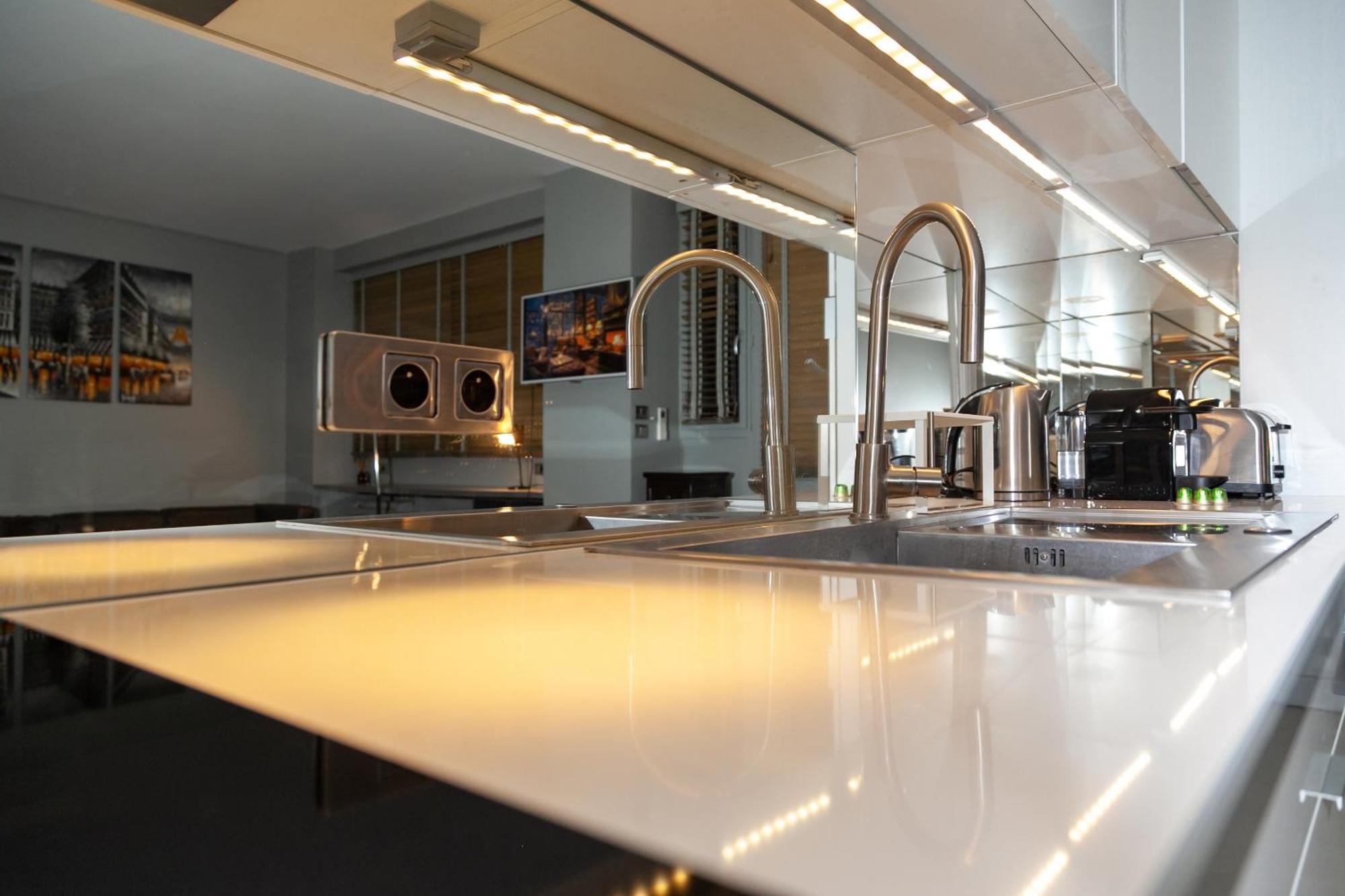 Loft Atypique Avec Terrasse, Calme Et Cosy Apartment Paris Ngoại thất bức ảnh